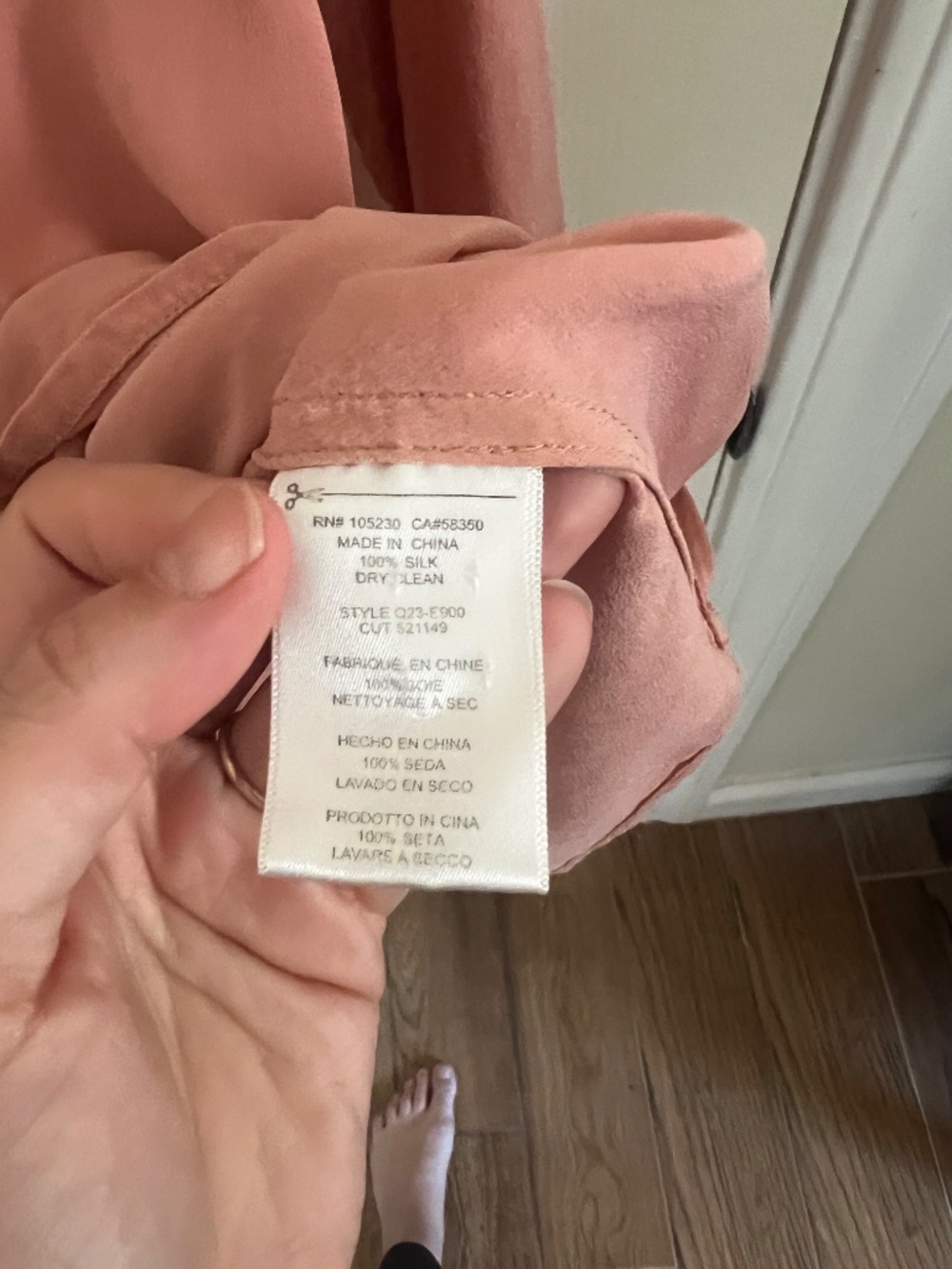 Equipment Femme Blush Pink 100% Silk Button Up Blouse Small - Picture 3 of 5